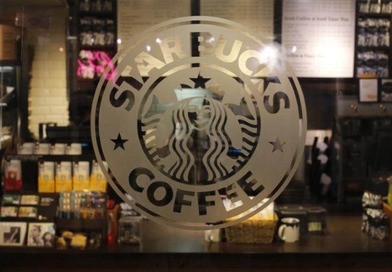 Starbucks says boycott threats over refugee hiring hasn't hurt brand