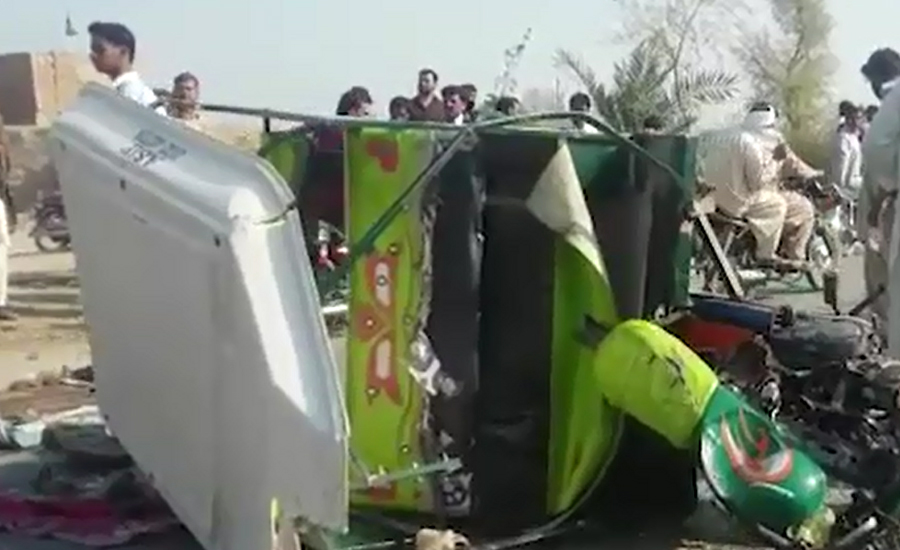 7 killed in bus-rickshaw collision in Darya Khan