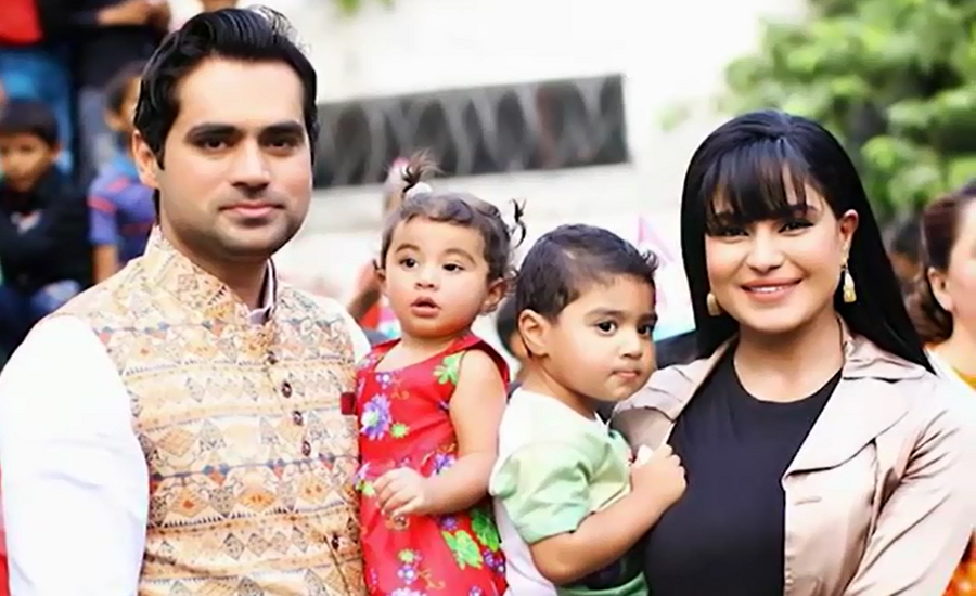 Veena Malik agrees to reconcile with her husband