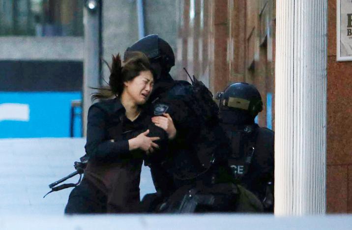 Australian police did not act fast enough to deadly siege