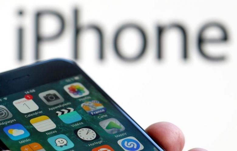 Weak iPhone sales hit shares of Europe's Apple suppliers