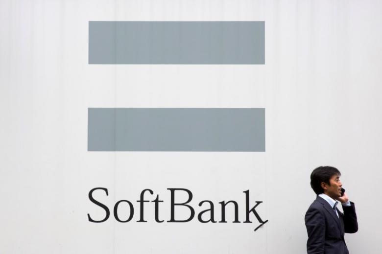 Japan's SoftBank takes driving seat in Indian online shake-up