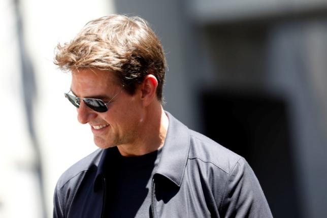 Tom Cruise ready for take off in 'Top Gun 2'