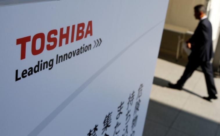 Toshiba ups the ante in chip unit sale with attack on Western Digital
