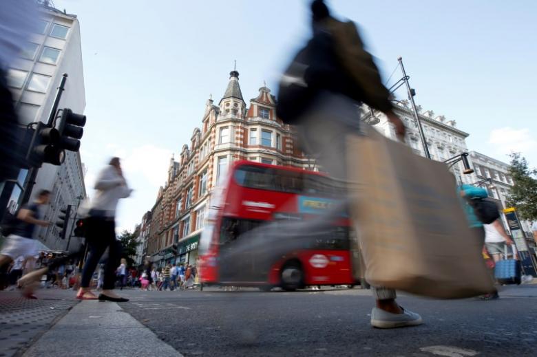 UK consumer confidence edges up to four-month high in May