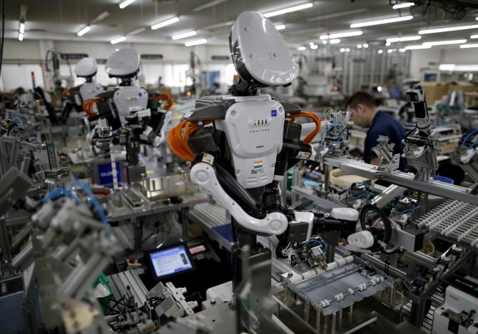 Robots to make robots at ABB's new $150 million factory in China