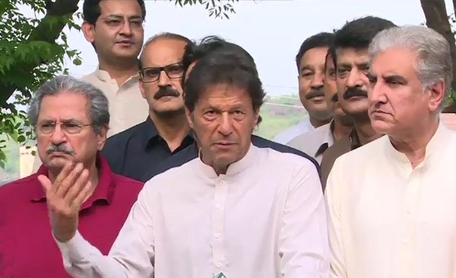 Imran asks judges to announce Panama verdict as country is at a standstill