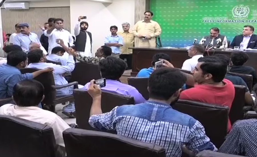 Journalists protest manhandling of colleagues at PIMS