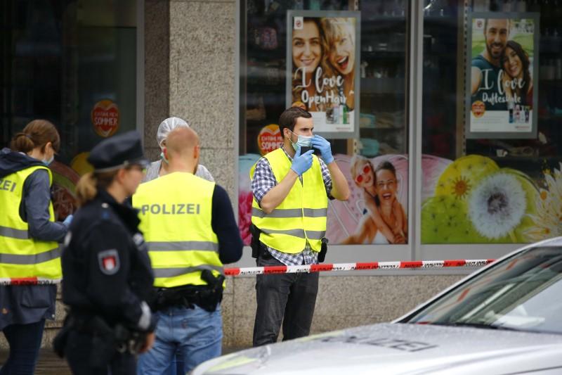 One dead in knife attack in Hamburg supermarket, motive unclear