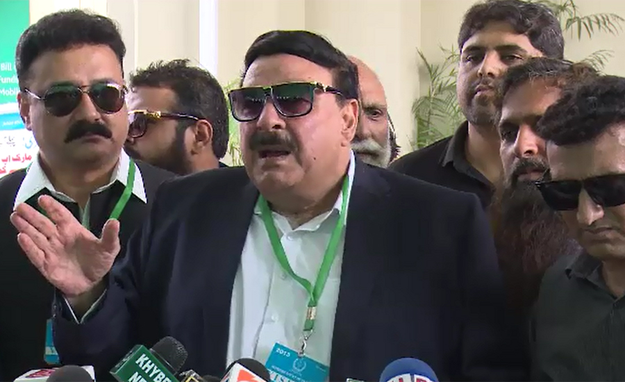 Nawaz Sharif caught red-handed, should be sent to jail: Sheikh Rasheed