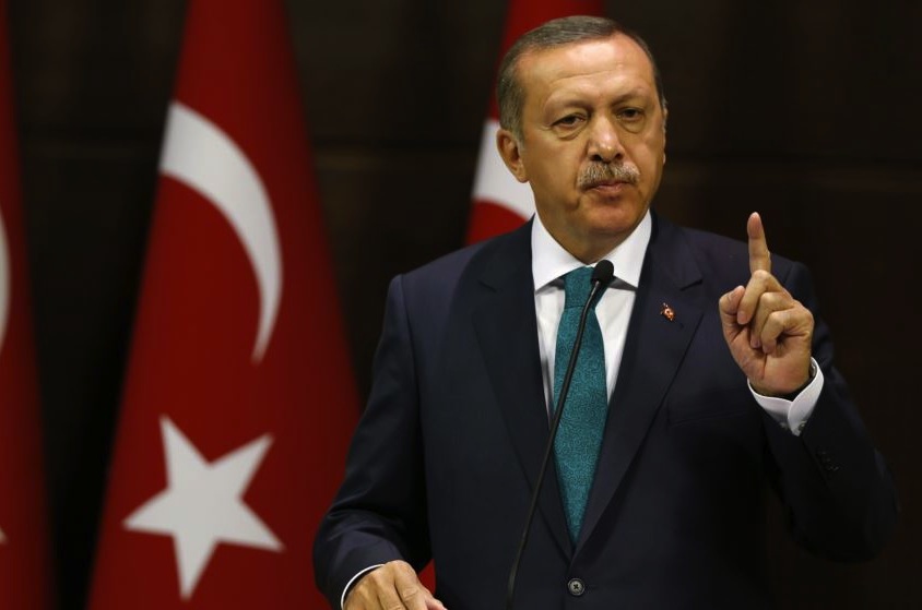 Defiant Erdogan attacks EU, backs restoring death penalty