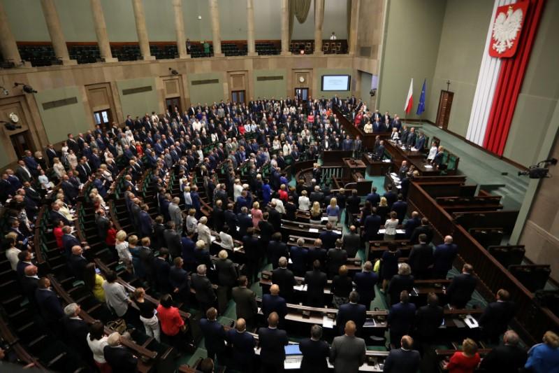 Polish parliament debates bill critics say undermines judiciary