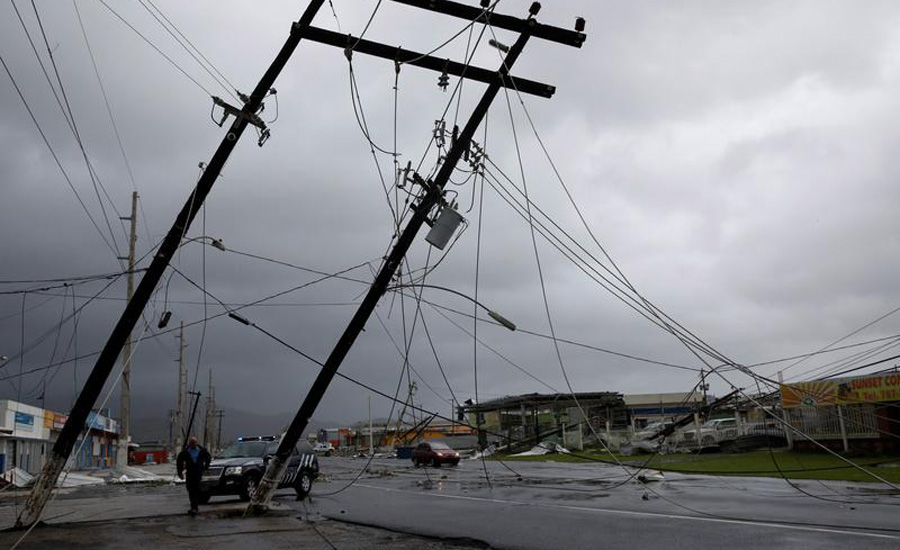 Hurricane Maria clobbers Puerto Rico, plunges island into darkness