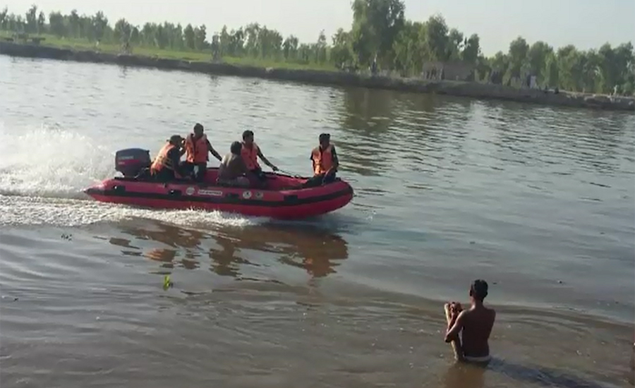 12 kids drown, eight rescued as rickshaw falls into canal in Minchinabad