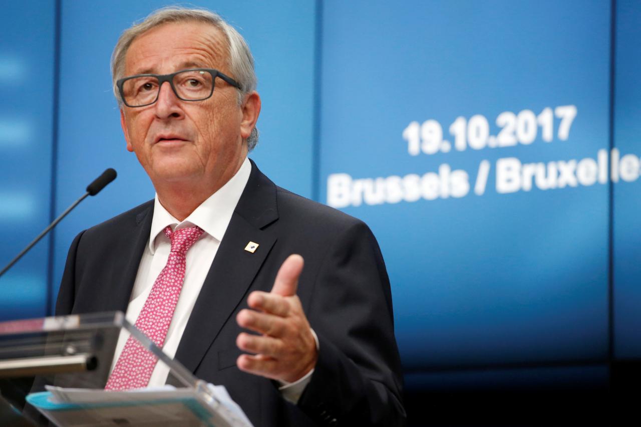EU's Juncker says assumes won't end up with 'no deal' on Brexit