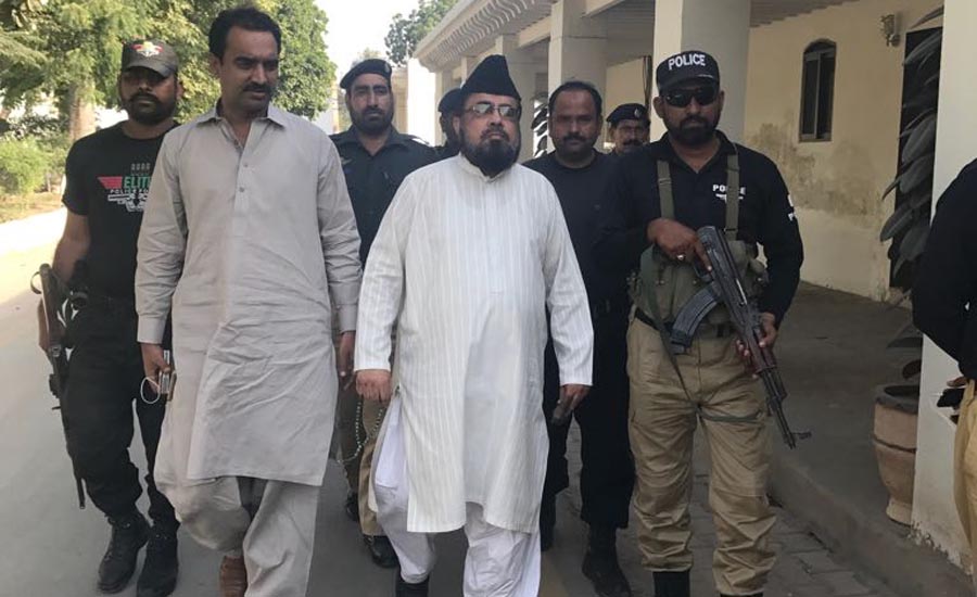 Police nabs religious cleric Mufti Abdul Qavi