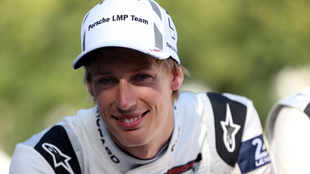 New Zealander Hartley to make F1 debut in Austin