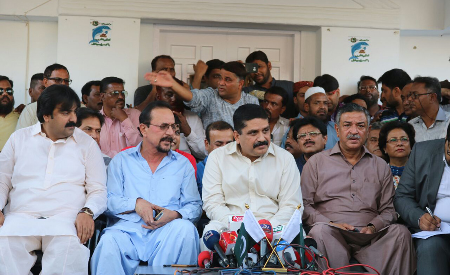 Karachi Deputy Mayor Arshad Vohra joins PSP