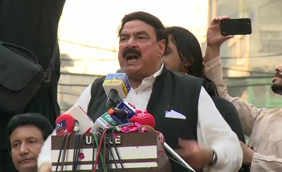 Sheikh Rashid says more people will defect to PML-N in coming days