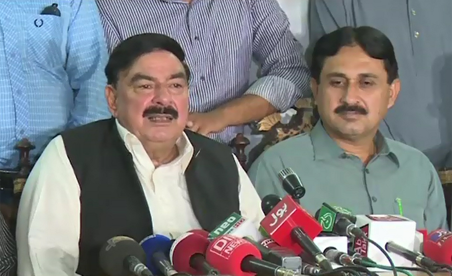 Five big families are a conspiracy against democracy: Sheikh Rashid