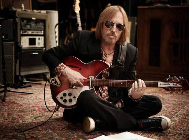 Tom Petty, 'distinctively American' rocker, dies aged 66