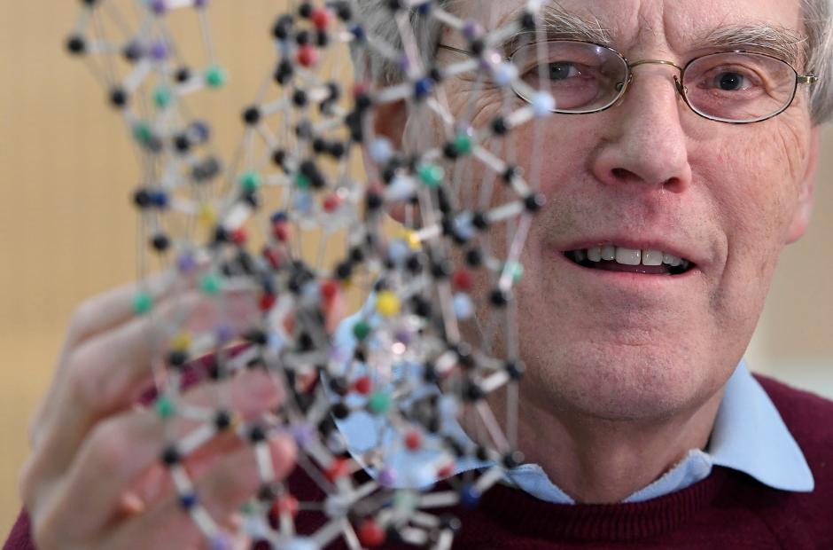 Microscope trailblazers win chemistry Nobel for 'freeze framing' life