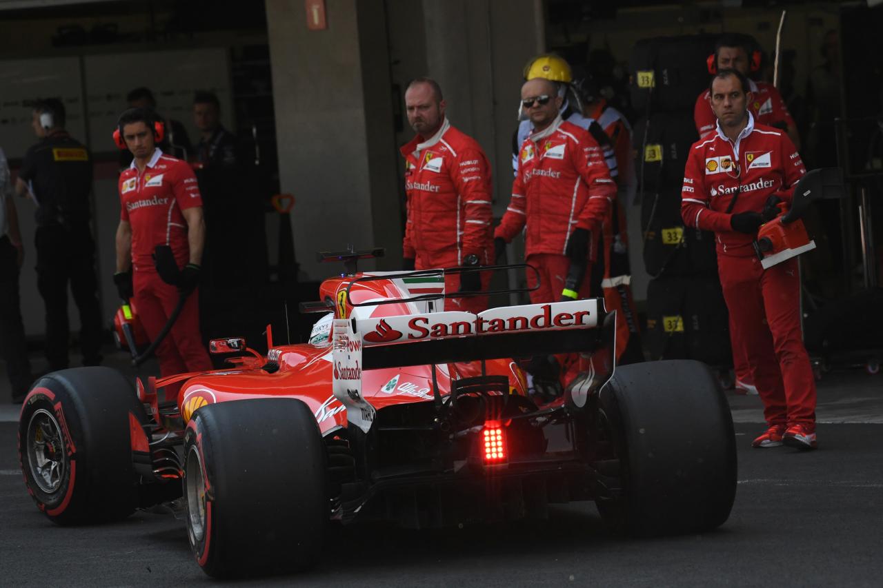 Racing: Vettel takes 50th pole with Hamilton third