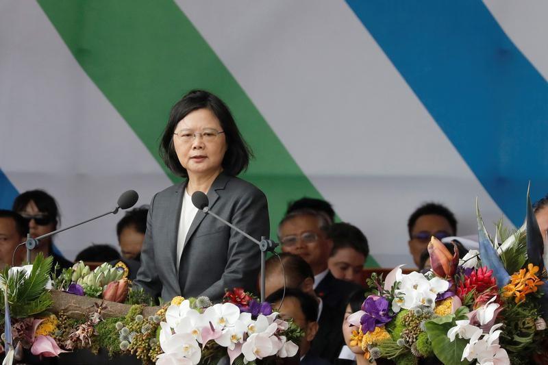 Taiwan president arrives in Hawaii despite Chinese objections