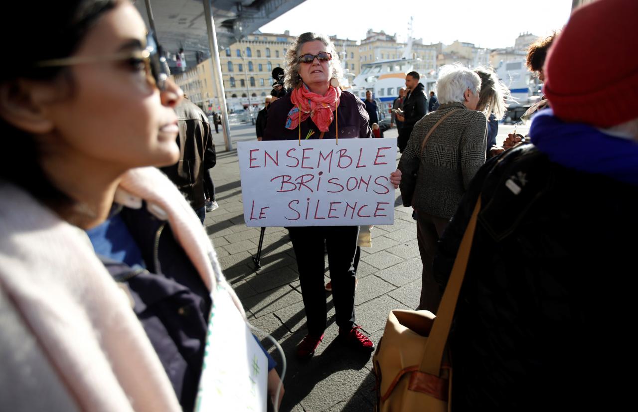 Hundreds rally in France to protest after Weinstein scandal