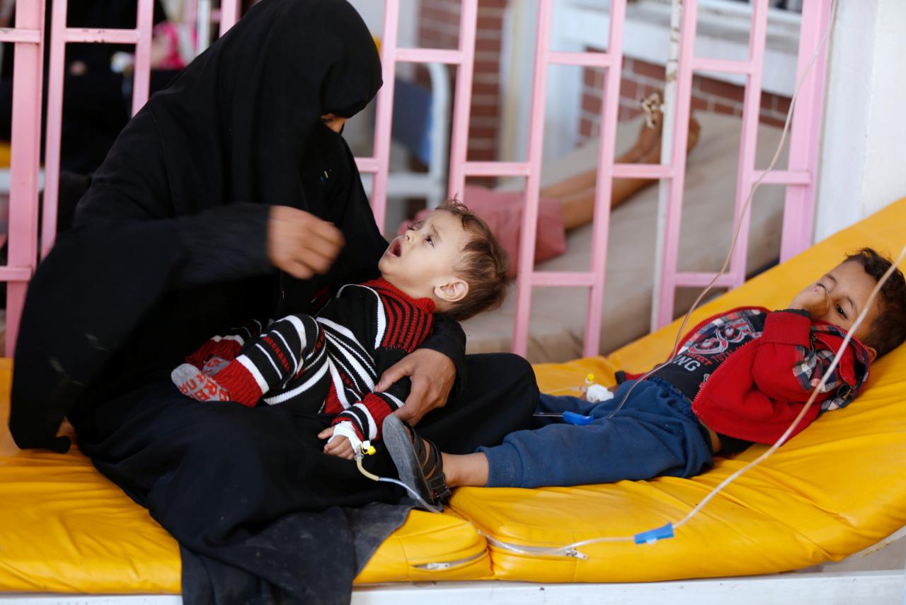 MSF says closing most cholera centers in Yemen as epidemic wanes