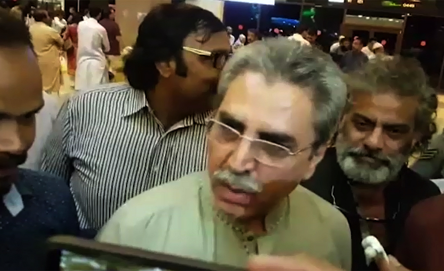 MQM deputy convener Amir Khan reaches Karachi