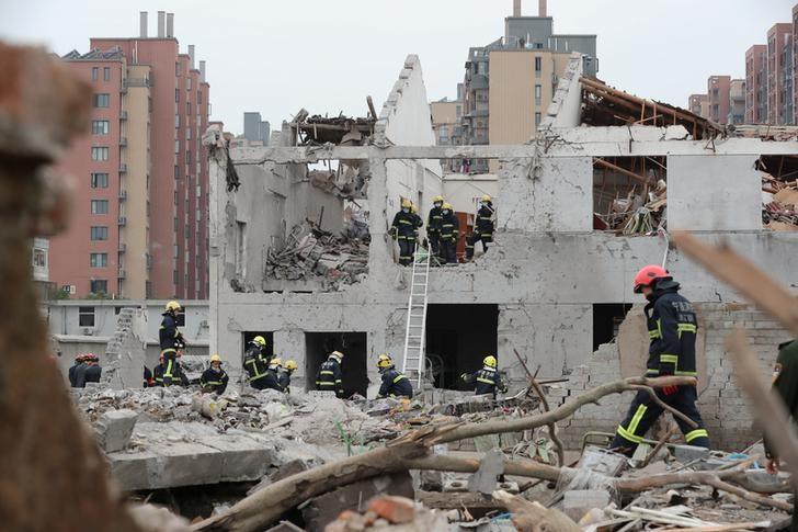 Blast rocks Chinese port city, two dead