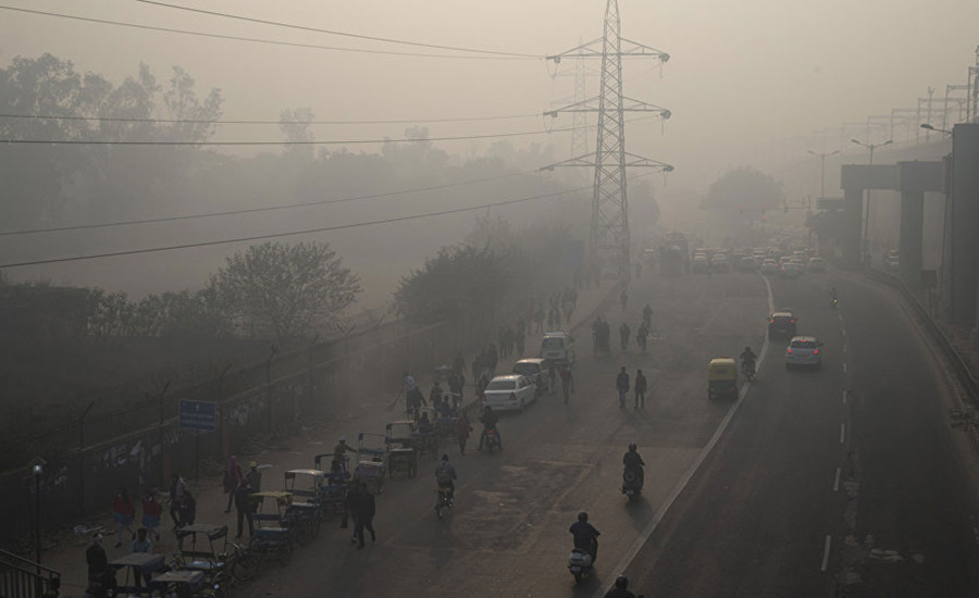 Pollution spikes in Delhi amid warnings no relief in sight