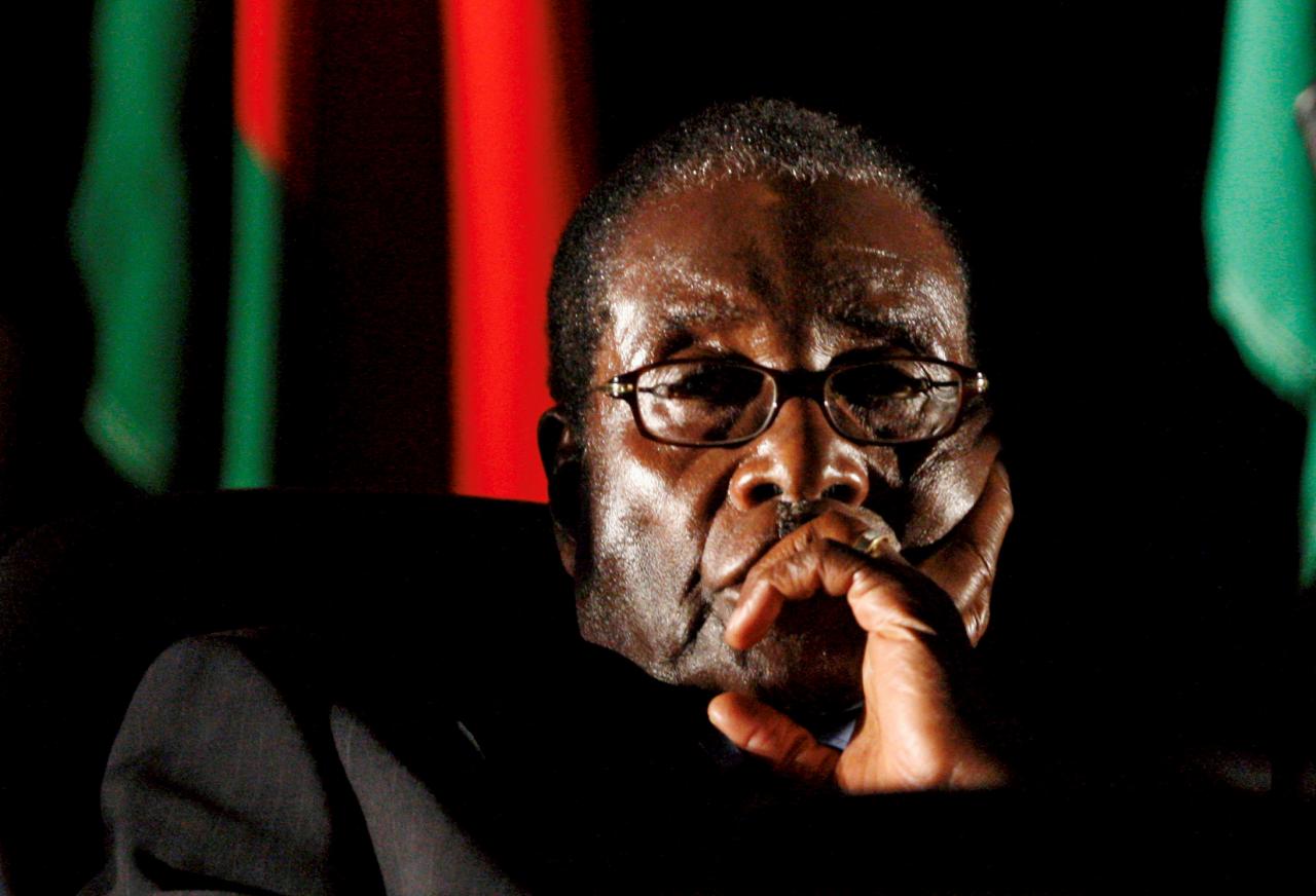Zimbabwe's Mugabe has until noon to stand down or face impeachment