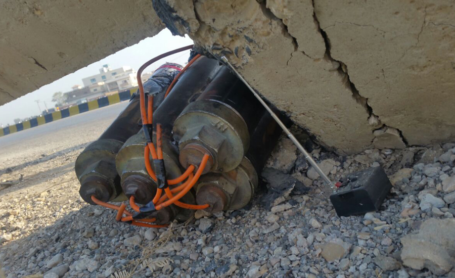 Police recover five bombs outside Mehran University in Jamshoro
