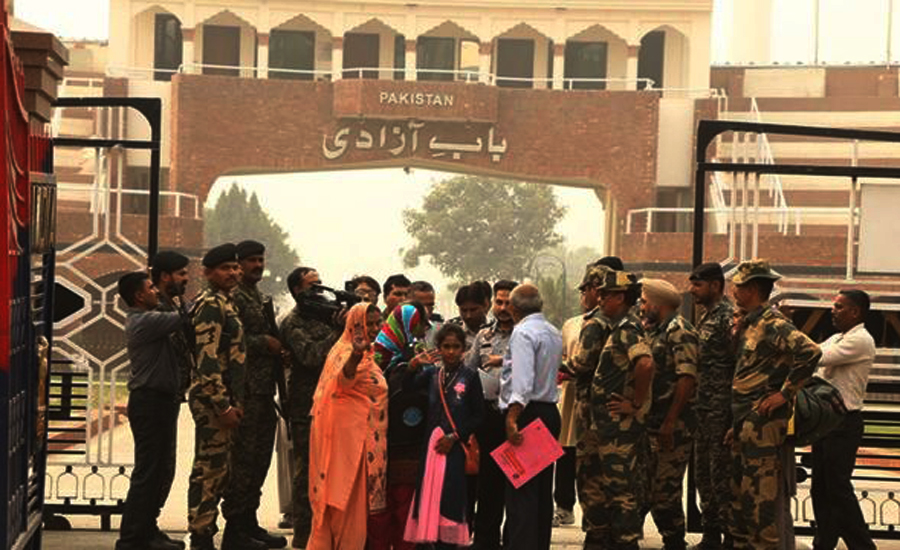 Pakistani girl born in Amritsar jail reaches homeland