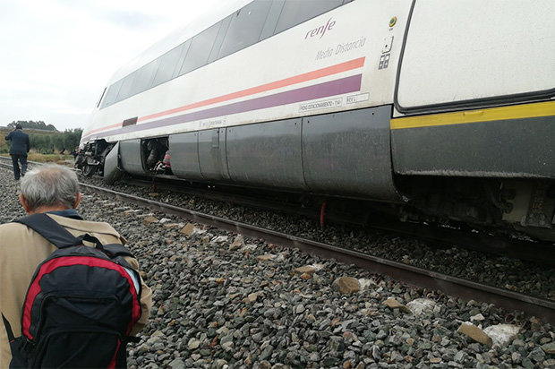 Passenger train derails in Spain, 21 hurt