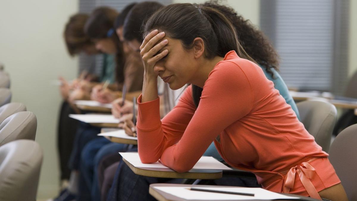 Depression in late teens linked to high school drop out