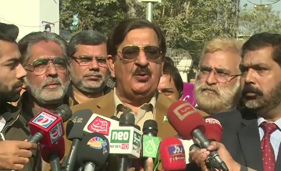 Relatives of Model Town tragedy victims stage demo outside Civil Secretariat