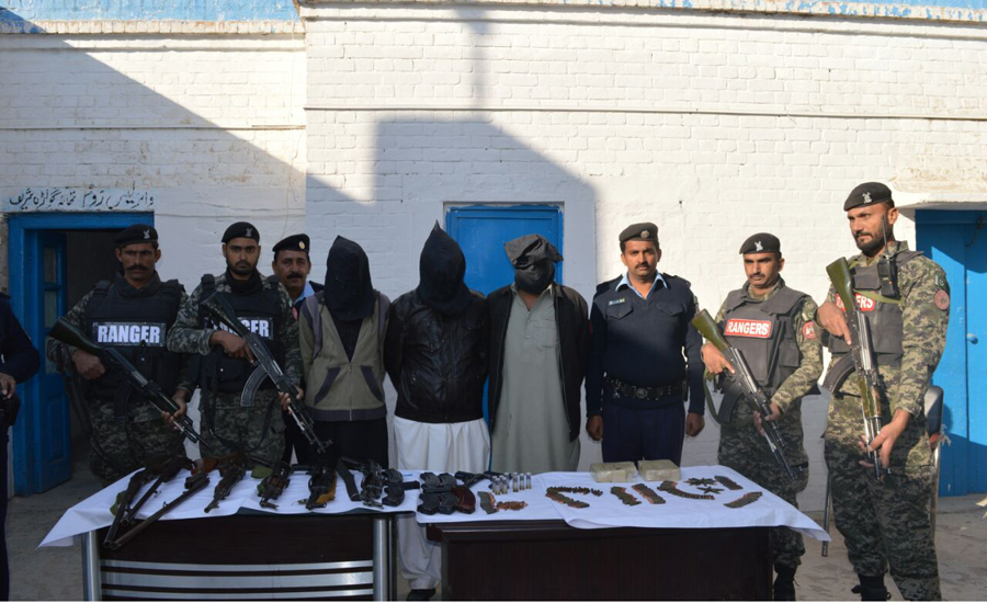 18 terrorists’ facilitators, smugglers held by Punjab Rangers