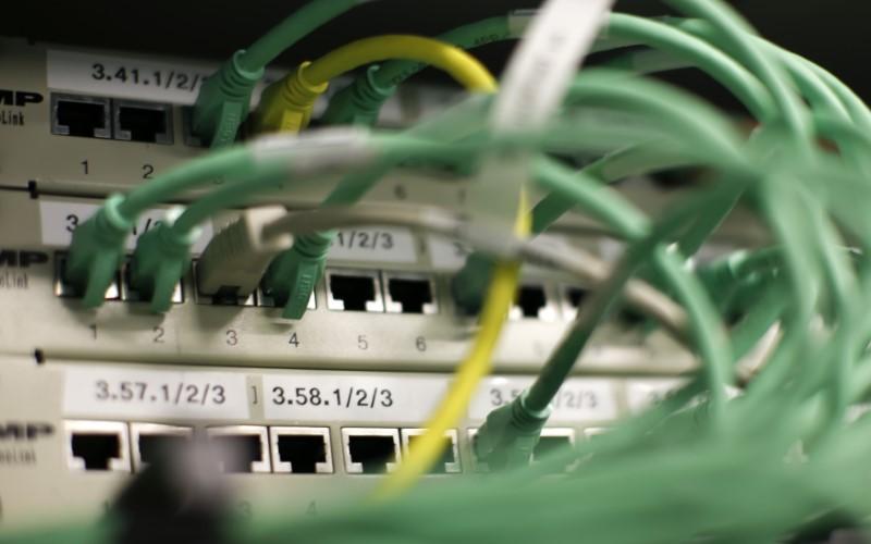 Britons will have legal right to high-speed broadband by 2020