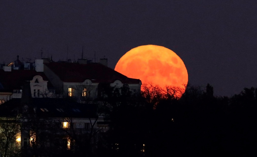 Trifecta of super blue moon, total lunar eclipse to be visible tomorrow