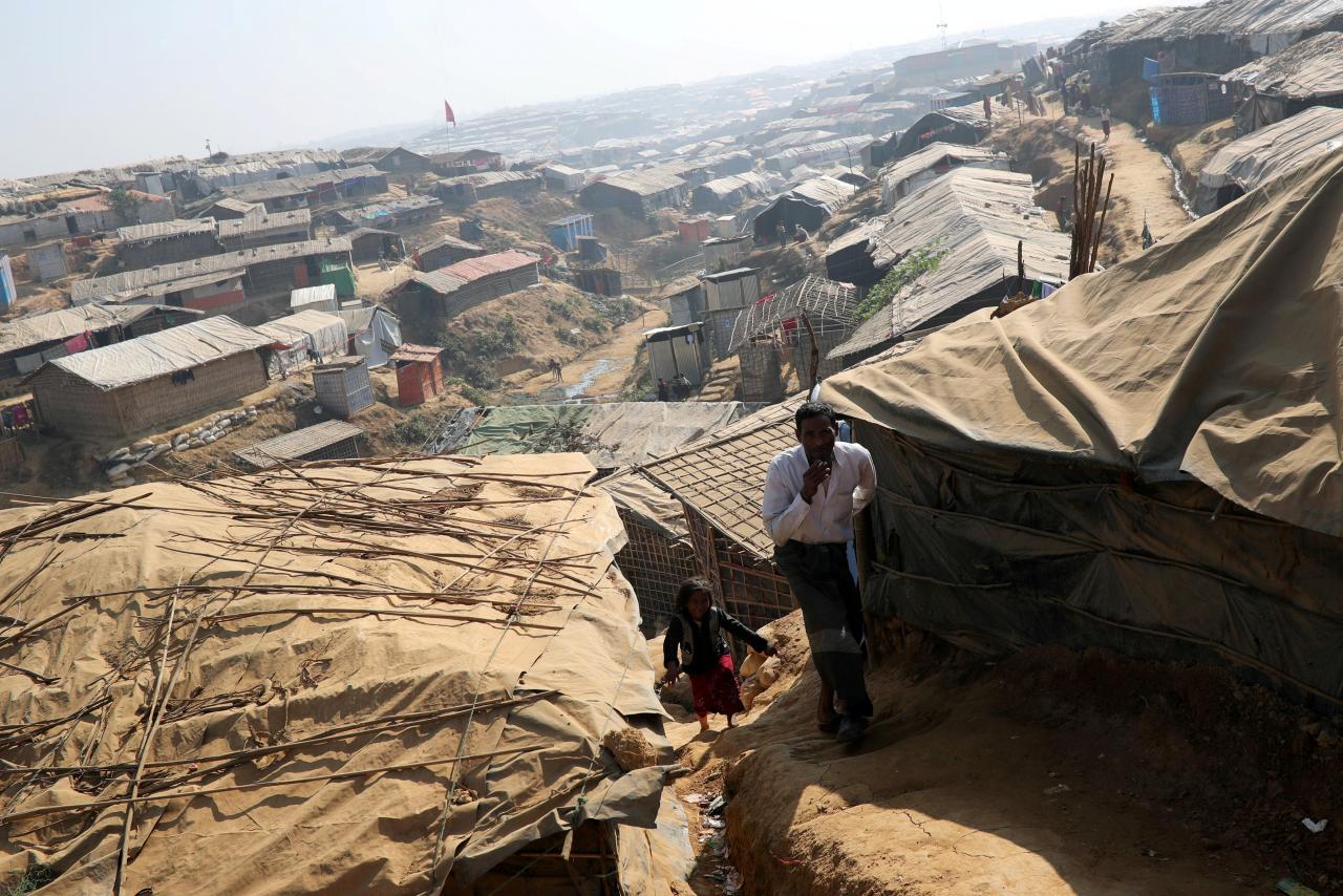 UN says 100,000 Rohingya in grave danger from monsoon rains