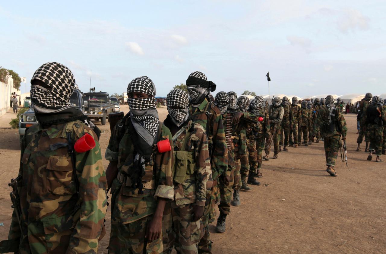 Somalia lures defectors in new push against insurgents