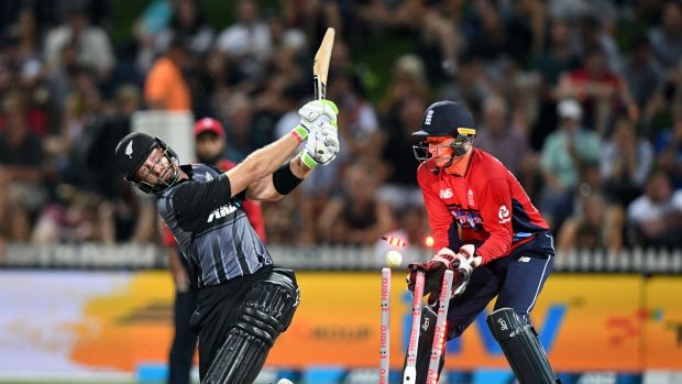 New Zealand advance to final despite two run loss to England