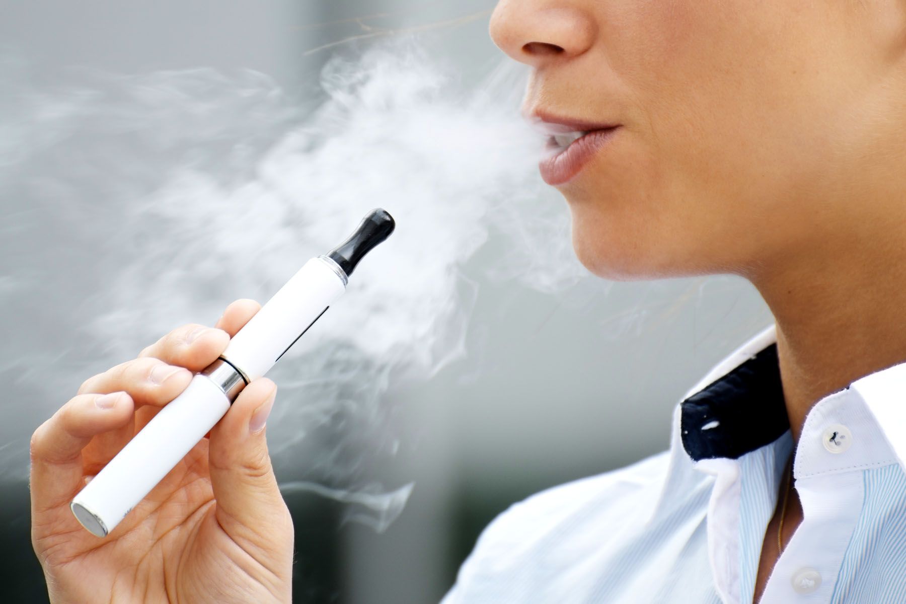 Vaping may boost pneumonia risk: study