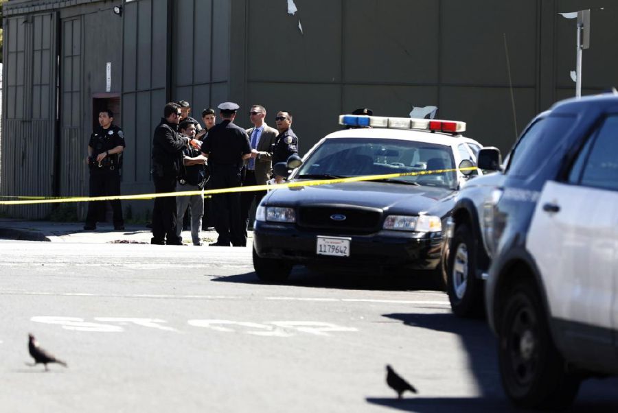 Driver plows into people on San Francisco street, killing one