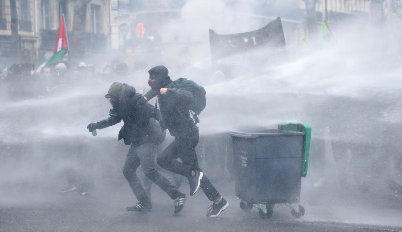 Police fire teargas as strikes challenge Macron across France