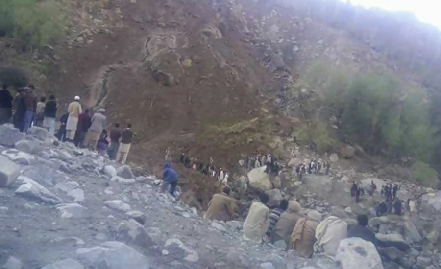 Landslide kills at least six in Chilas