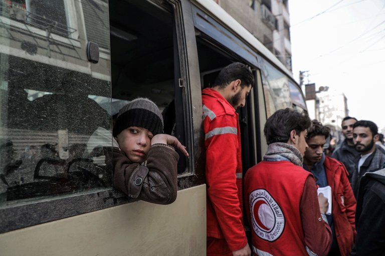 Syrian rebels reach evacuation deal in Eastern Ghouta town: rebel sources